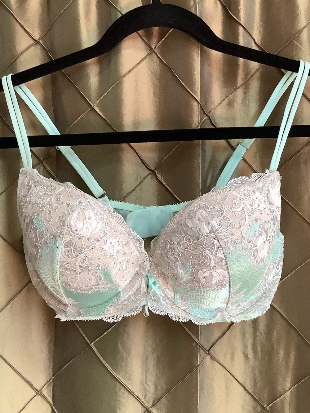 EUC- Victoria’s Secret ‘Very Sexy Bombshell’ Push-Up w/Swarovski Crystals - Picture 2 of 5